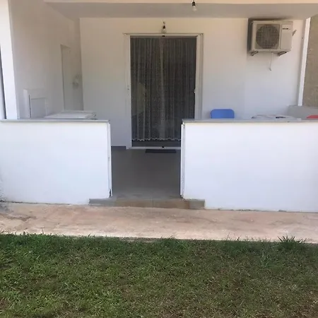 Luxury Seaside House With 2 Bathrooms Ksamil Exterior photo