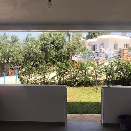 Luxury Seaside House With 2 Bathrooms Ksamil Exterior photo